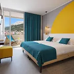 Corinthia Hotell