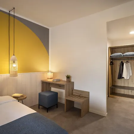 Sunny Hotel