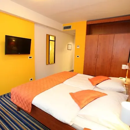Hotel Sunny