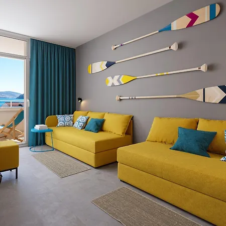 Corinthia 3*