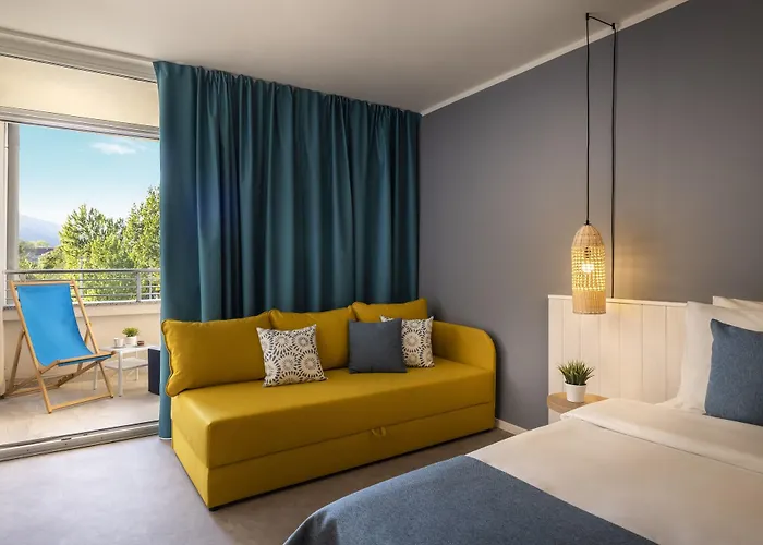 Corinthia 3*